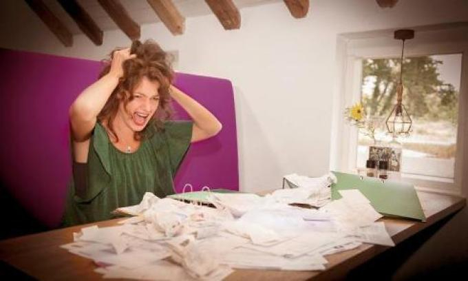 Vrouw chaos in hoofd